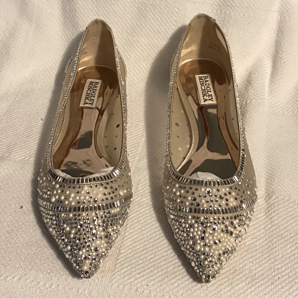 Badgley Mishka Babette Flats, Sz 9. NWT